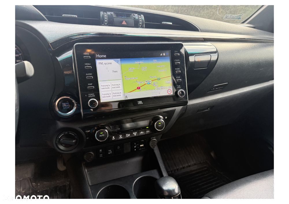Toyota Hilux 2.8 D-4D Double Cab Invincible Sport 4x4 - 16