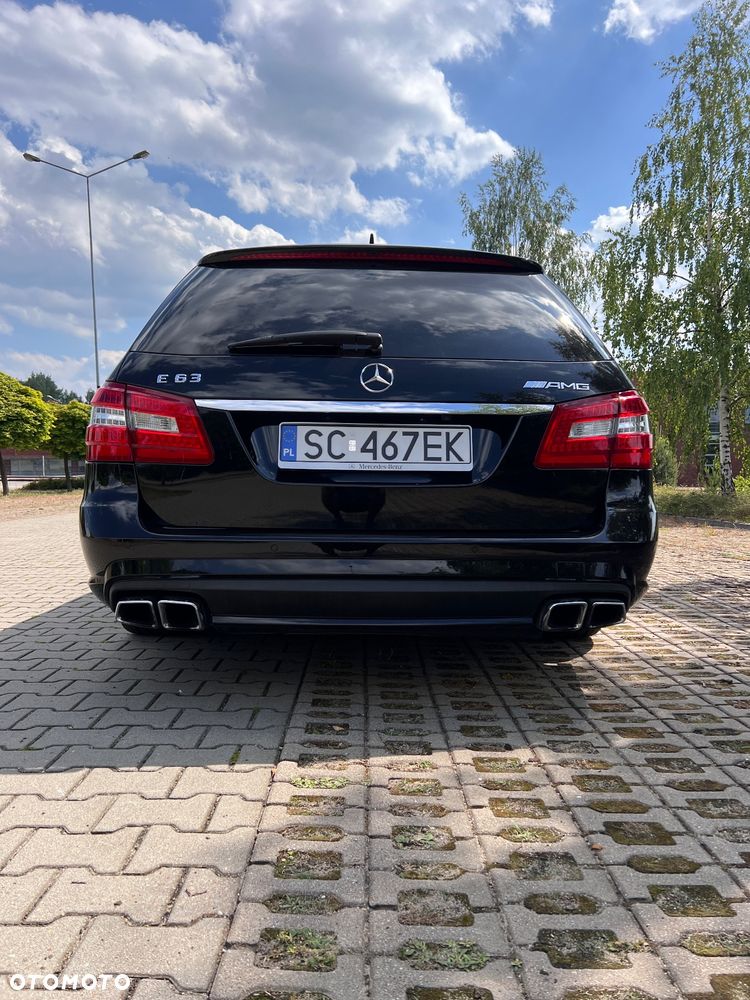 Mercedes-Benz Klasa E 63 AMG - 5