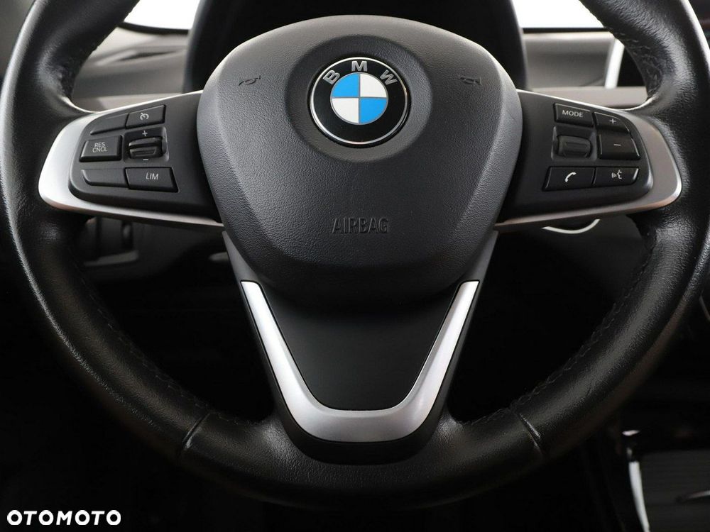 BMW X1 sDrive20d xLine - 22