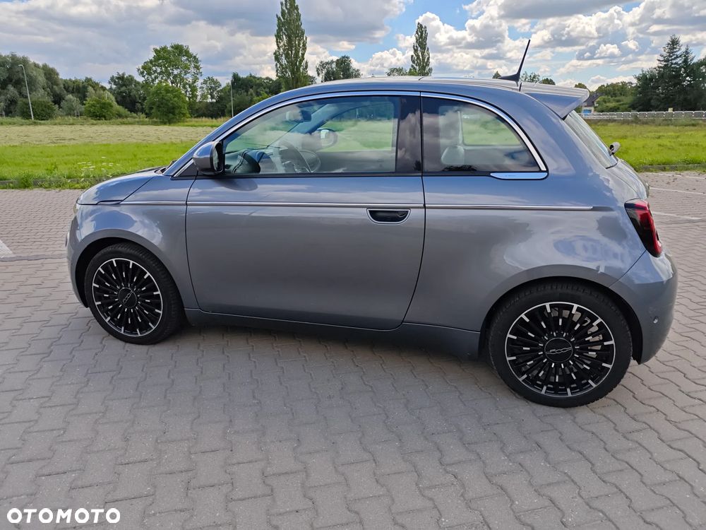 Fiat 500e La Prima - 9