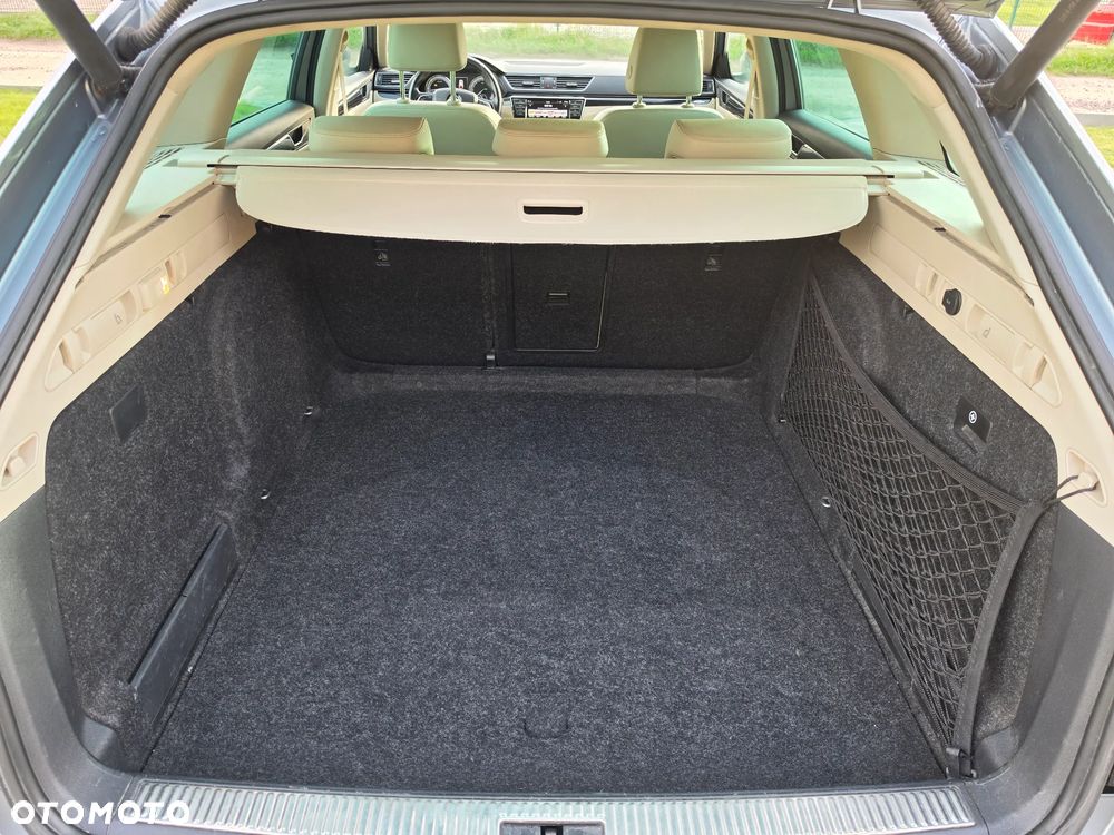 Skoda Superb 2.0 TDI L&K DSG - 20