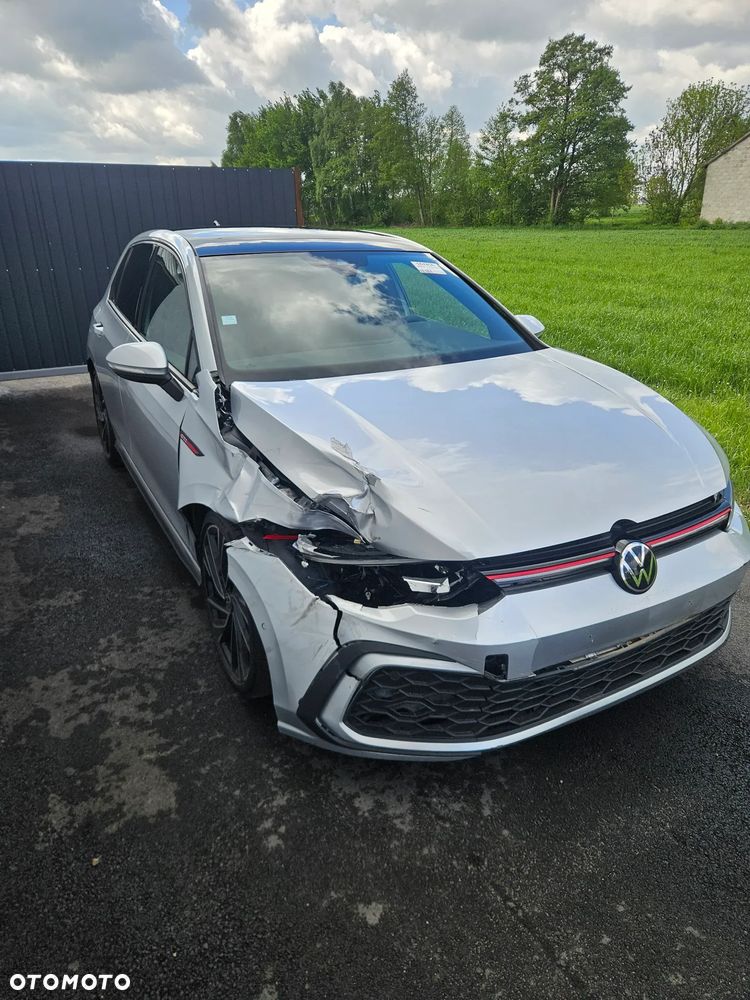 Volkswagen Golf GTI 2.0 TSI OPF DSG Performance - 4
