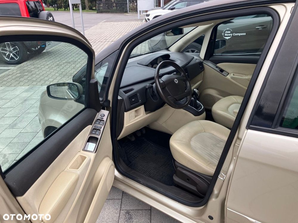 Lancia Musa 1.4 16V Platino - 6