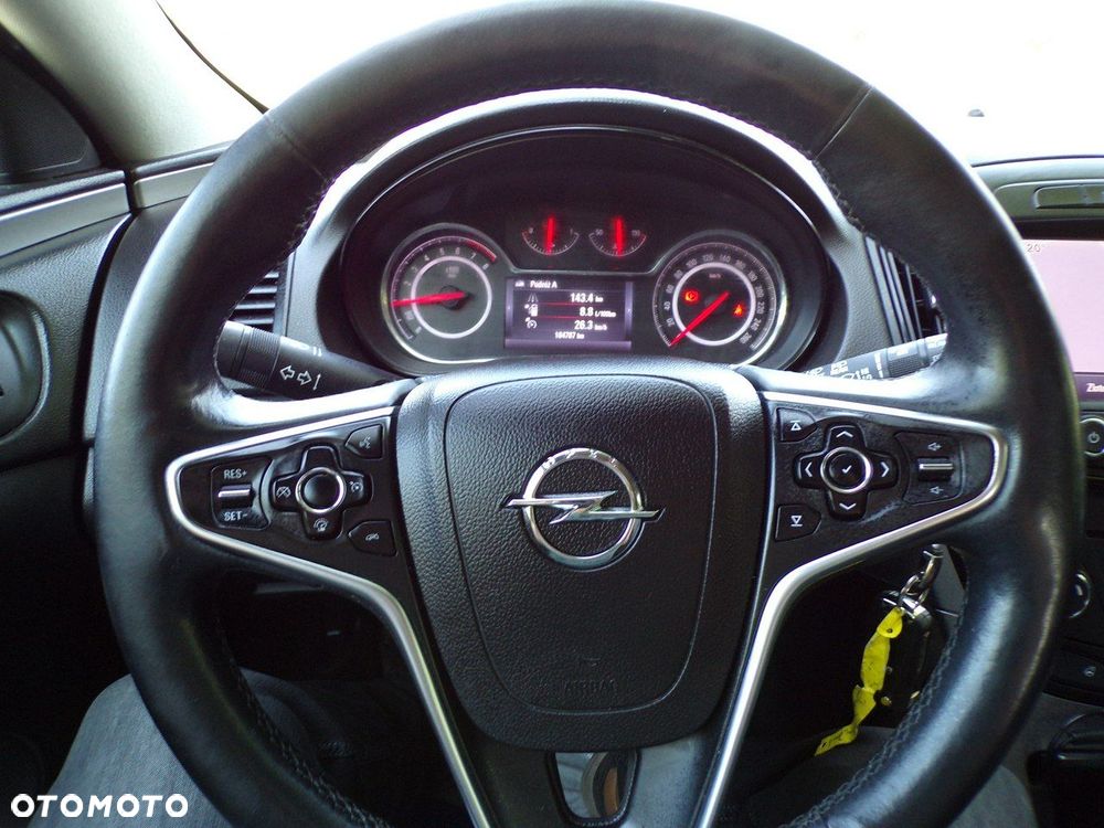 Opel Insignia - 23