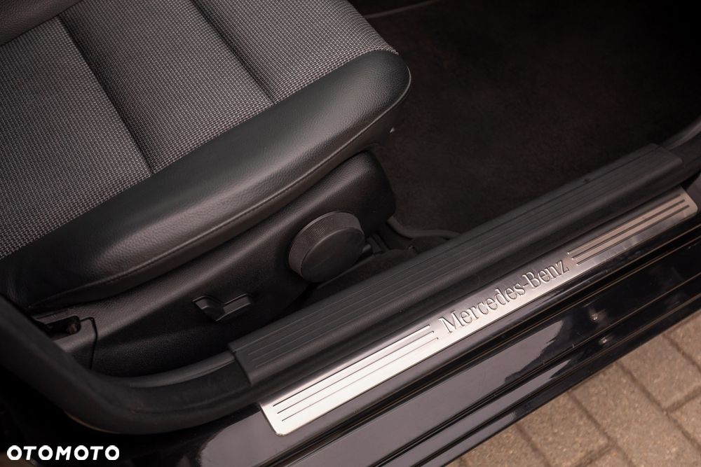 Mercedes-Benz Klasa C 180 Kompressor Automatik Avantgarde - 23