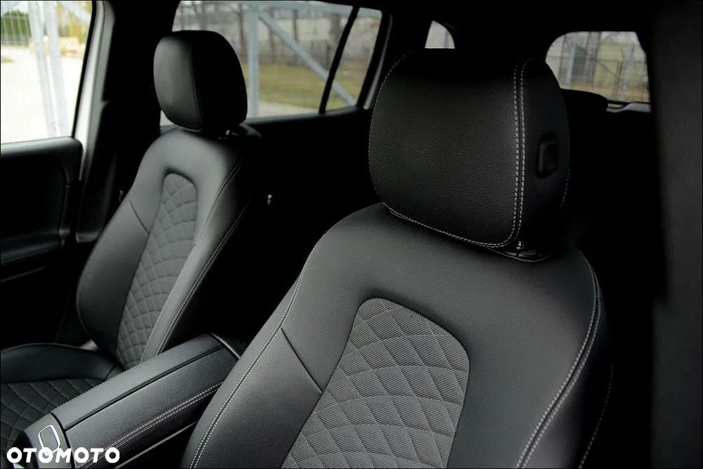 Mercedes-Benz GLB 200 d 8G-DCT Progressive - 18