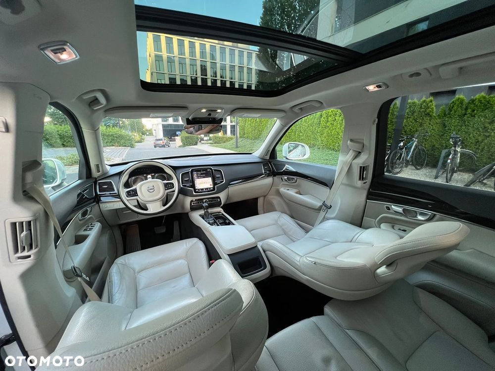 Volvo XC 90 - 39