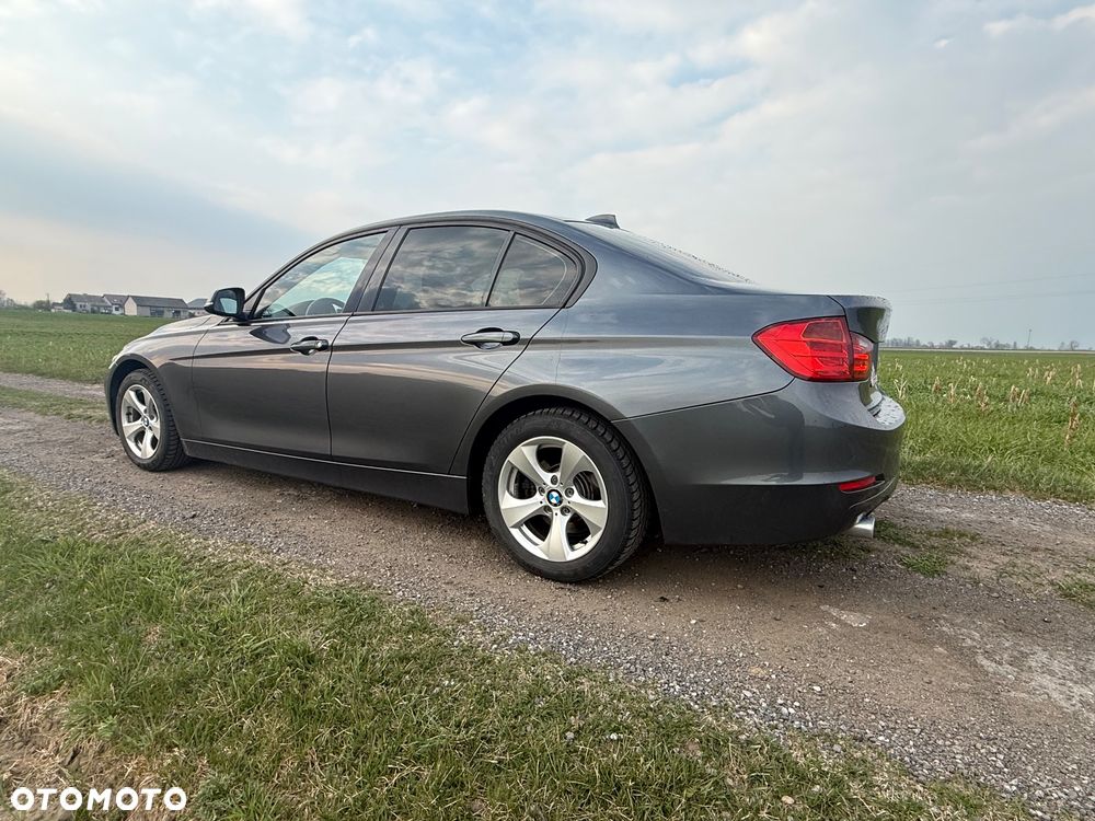 BMW Seria 3 320d Efficient Dynamics Edition Modern Line - 4