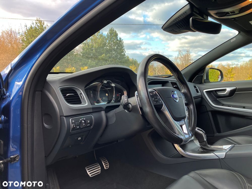Volvo S60 T6 AWD Drive-E R-Design Momentum - 7