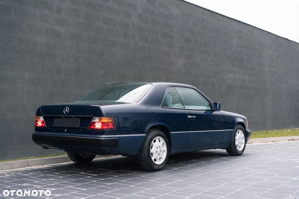 Mercedes-Benz W124 (1984-1993) - 10