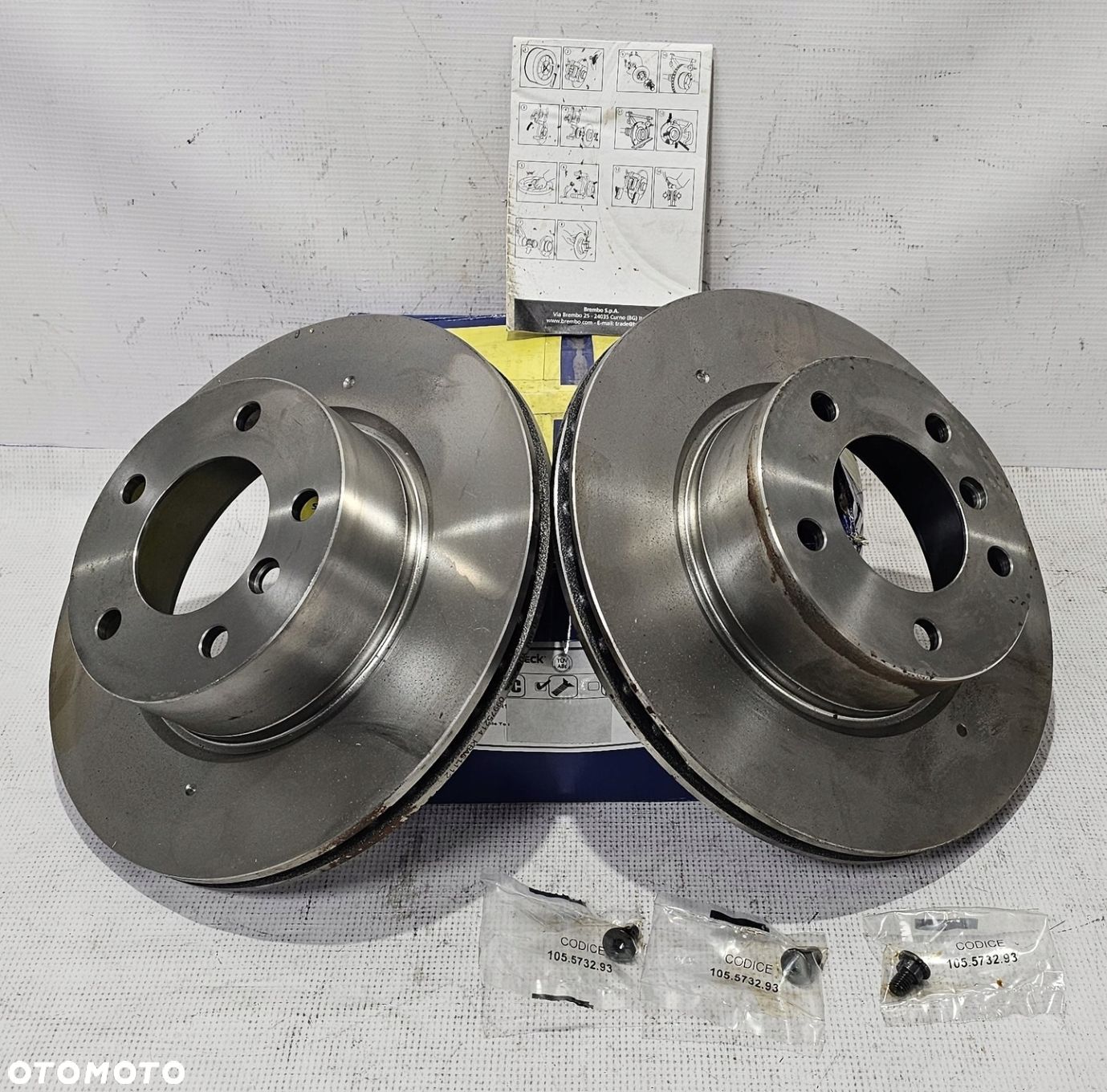2x NOWE TARCZE HAMULCOWE PRZÓD BMW E81 / E82 / E87 / E88 / E90 - 24946E - 1