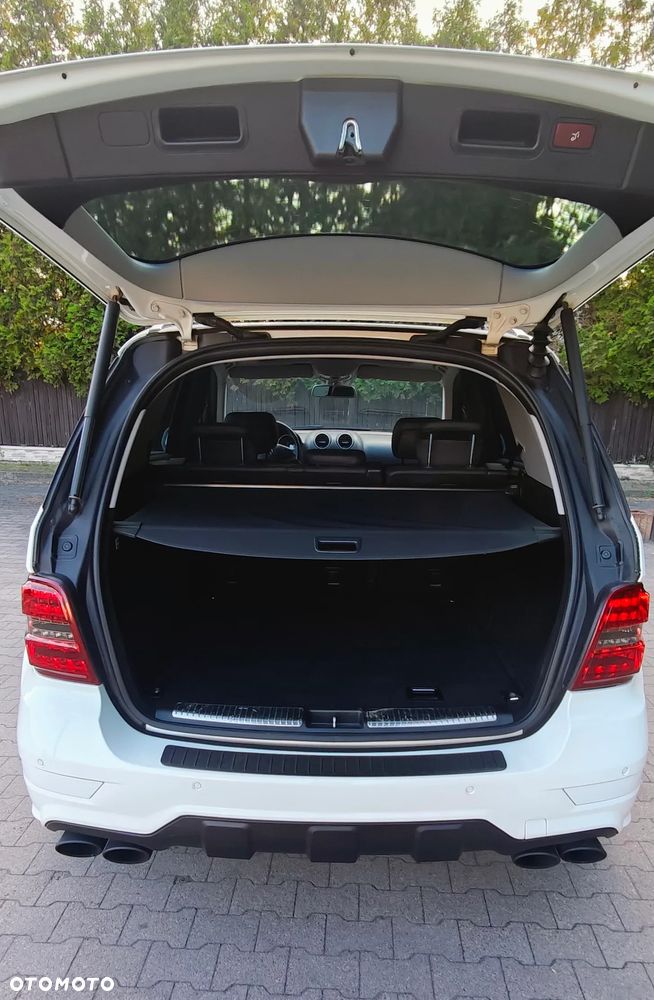 Mercedes-Benz ML - 13