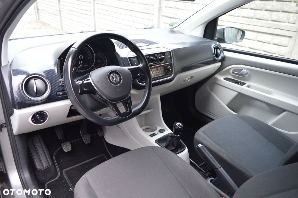 Volkswagen up! club - 18