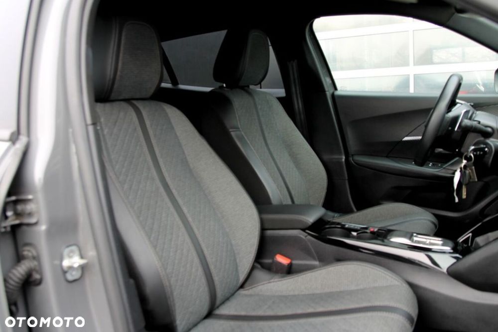 Peugeot 2008 1.2 PureTech Allure S&S EAT8 - 20