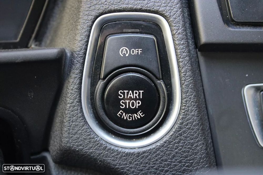 BMW 120 dA Pack M - 32