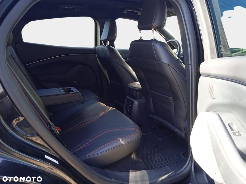 Ford Mustang Mach-E 98kWh AWD - 36