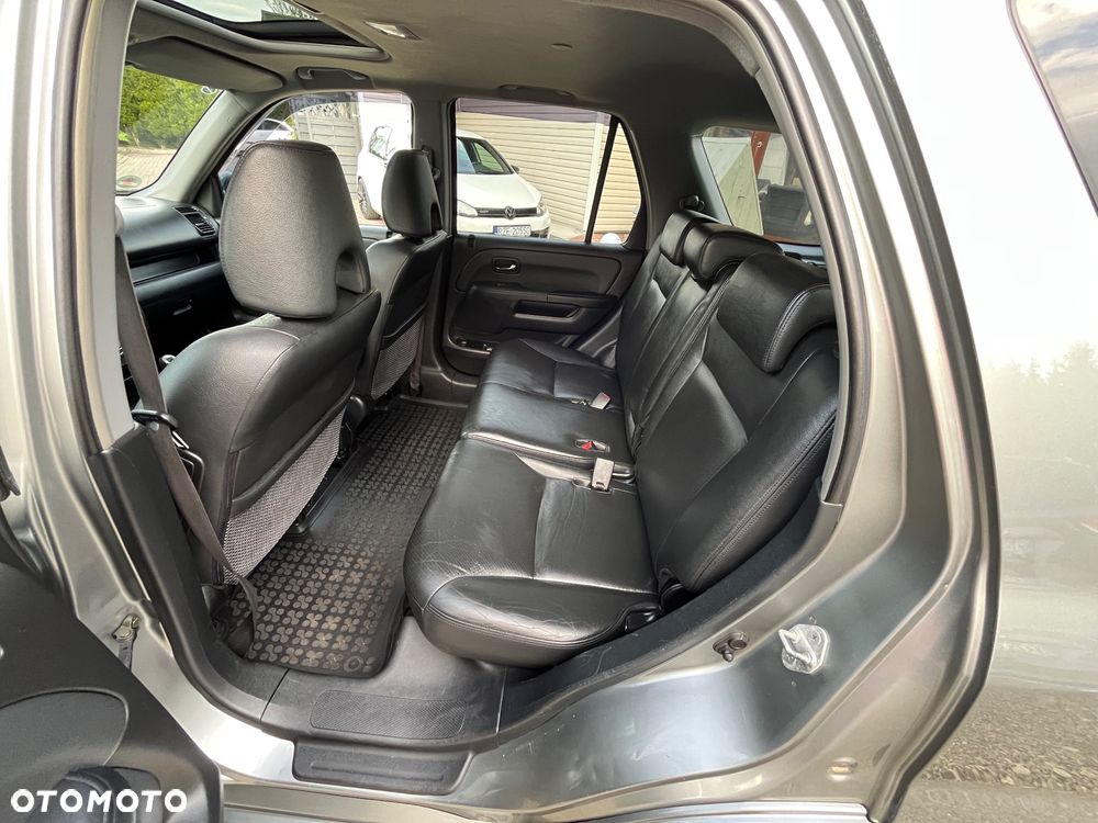 Honda CR-V 2.0i Executive - 36