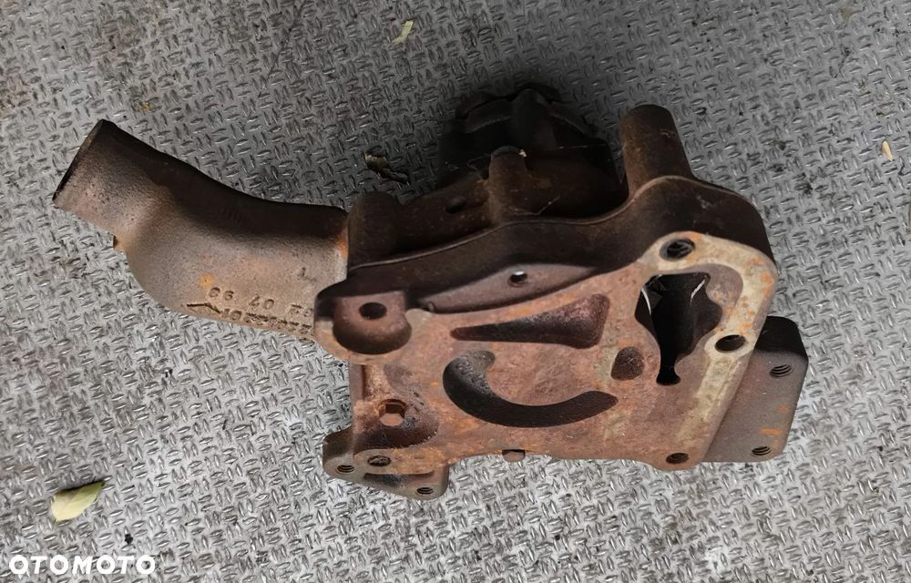 pompa wody Mercedes OM352 claas 3522012201