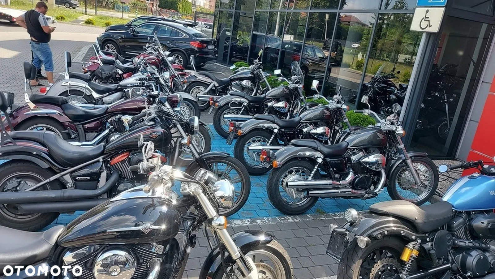 Suzuki Intruder - 21