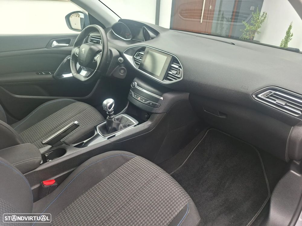 Peugeot 308 1.5 BlueHDi Style - 16