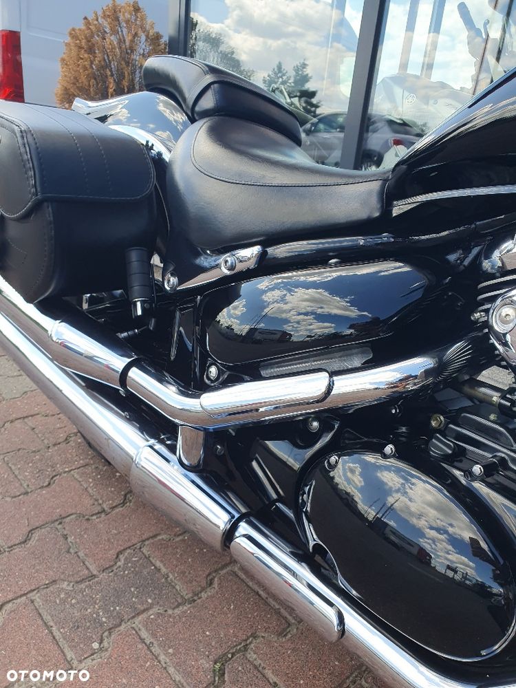 Suzuki Intruder - 27