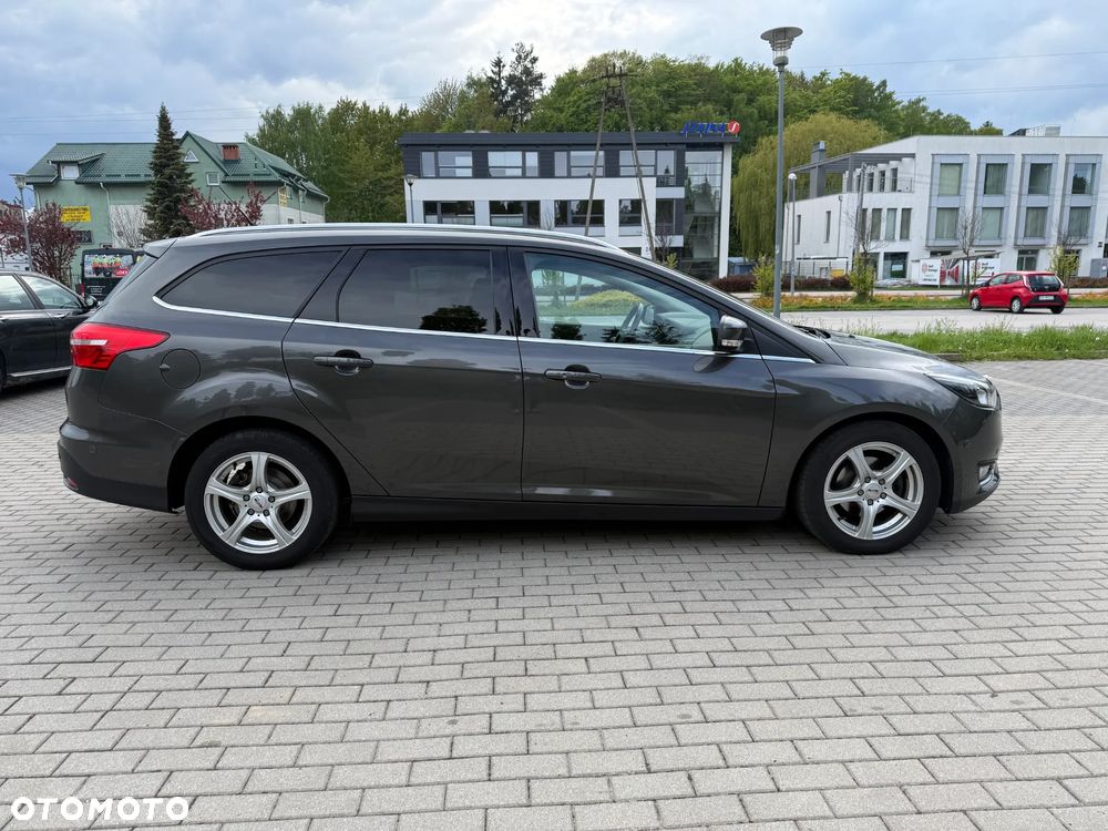 Ford Focus 1.0 EcoBoost STart-Stopp-System TITANIUM - 8