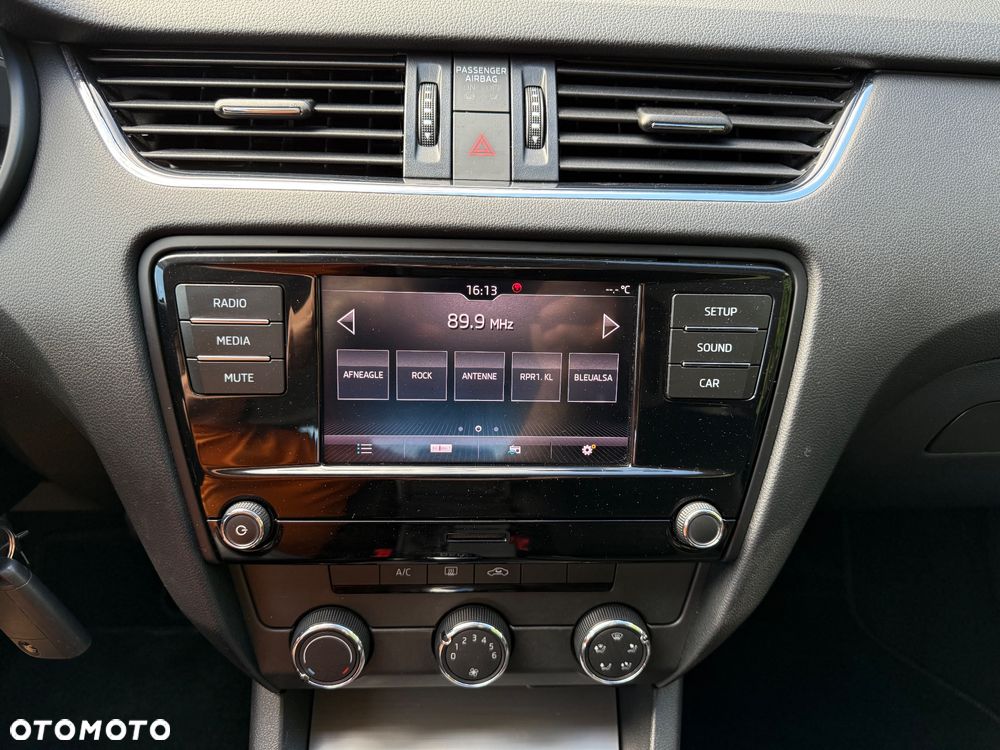 Skoda Octavia 1.6 TDI DSG Ambition - 22