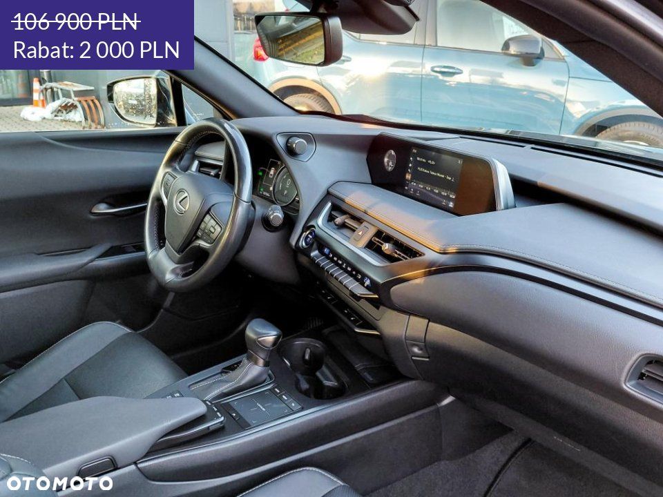 Lexus UX - 12
