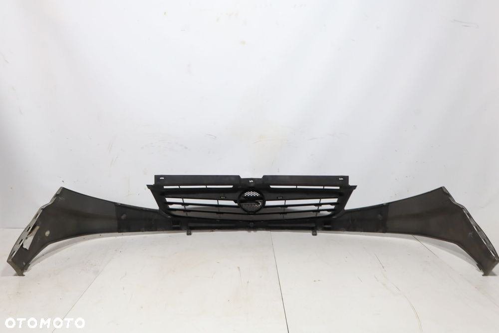 ZDERZAK PRZEDNI  OPEL VIVARO A G6U - 5