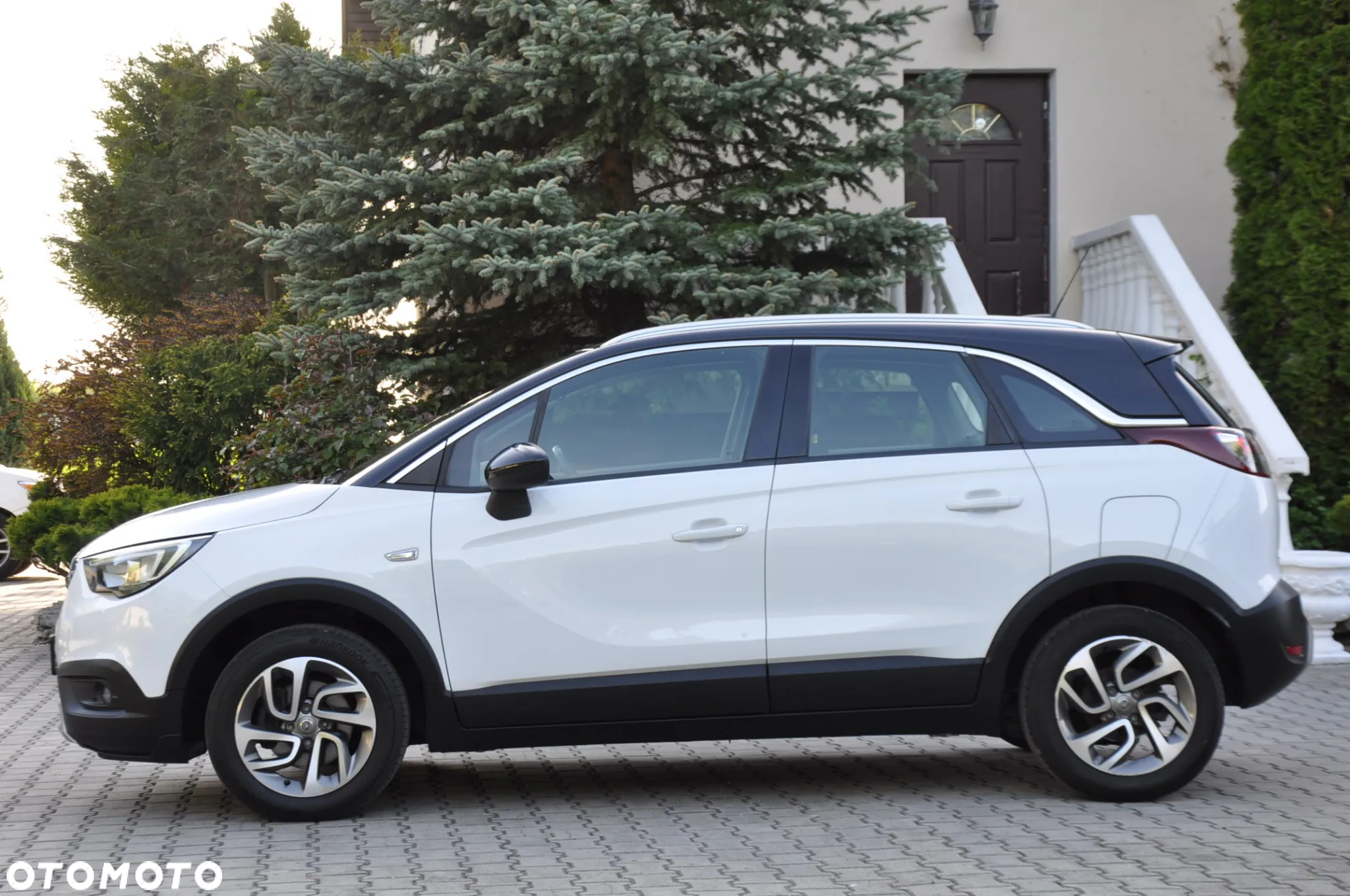Opel Crossland X 1.2 120 Lat - 9
