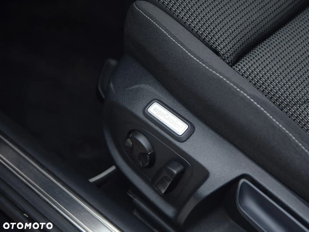 Volkswagen Arteon 2.0 TDI SCR Essence - 22