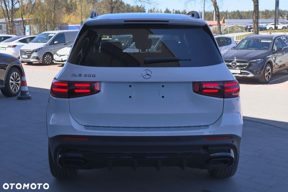 Mercedes-Benz GLB - 7