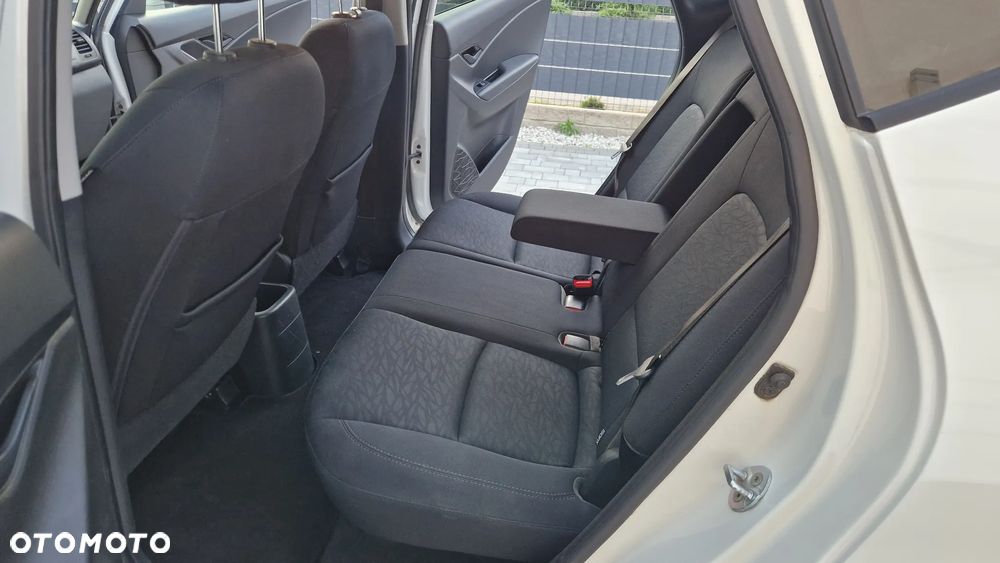 Hyundai ix20 1.6 Comfort - 23