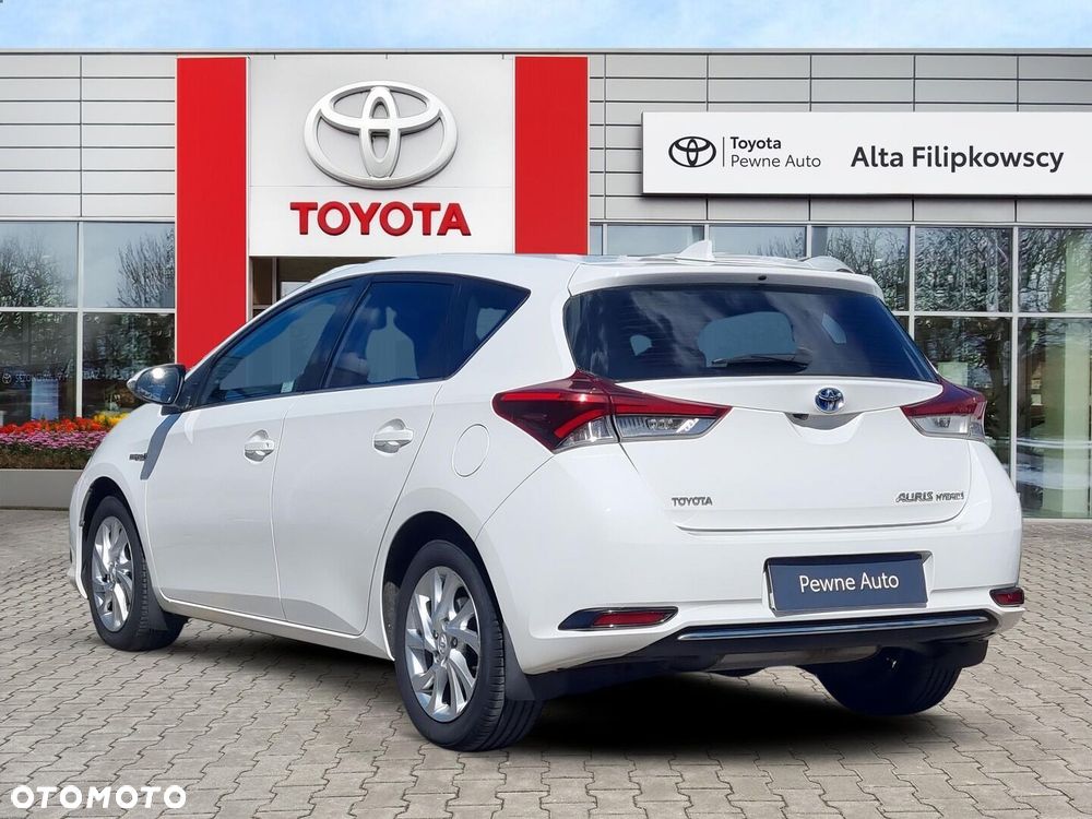Toyota Auris - 2