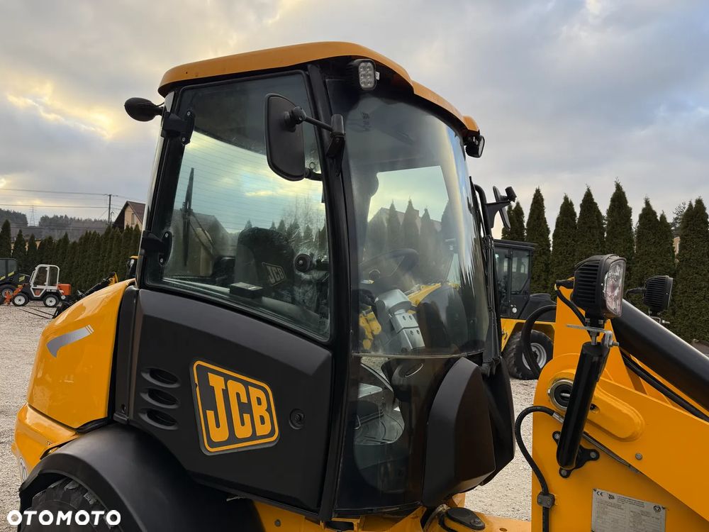 JCB 409 / JEDYNIE 2219 MTH!!! / SILNIK DEUTZ / PIĘKNIE UTRZYMANA / ORYGINAŁ / ZADBANA / SPROWADZONA Z NIEMIEC / BEZ DPF ADBLUE / SILNA / 407 408 406 60 70 M 506 509 - 32