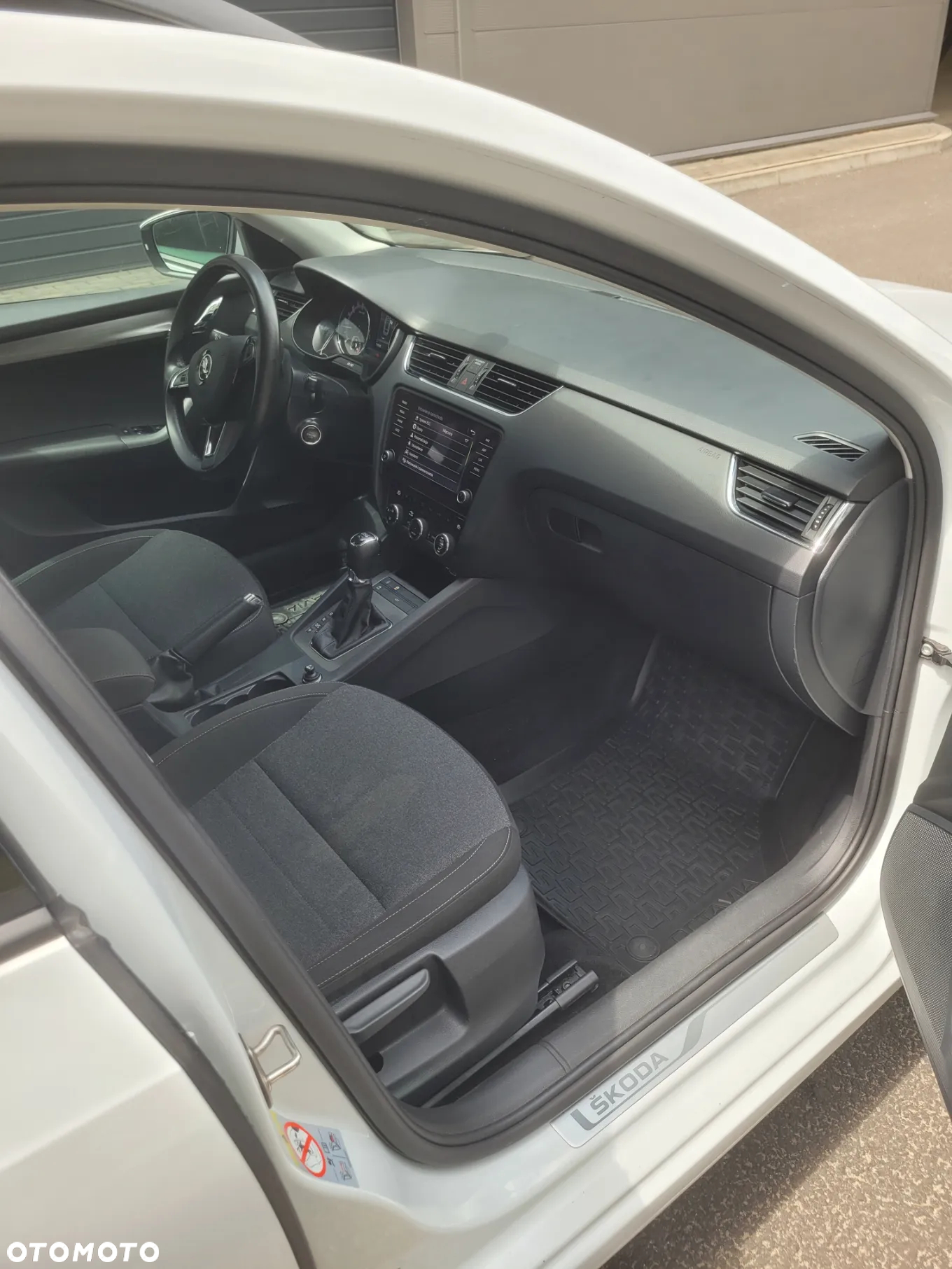 Skoda Octavia 2.0 TDI SCR Style DSG - 27