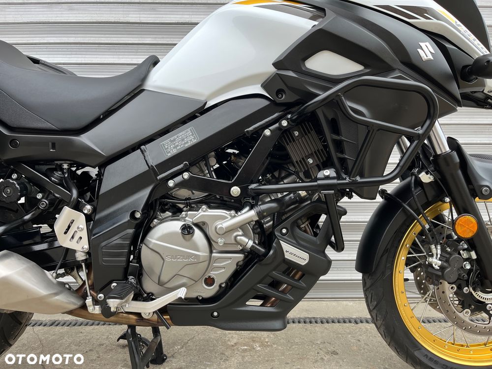 Suzuki DL - 22