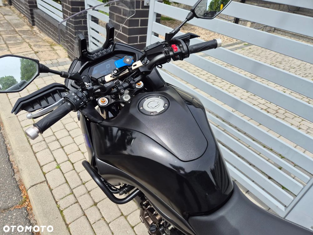 Yamaha MT - 33