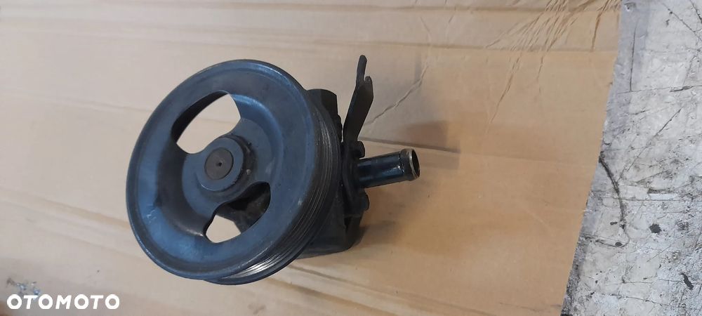 Kia Carnival I  2,9 crdi pompa wtryskowa 9303-104B - 6