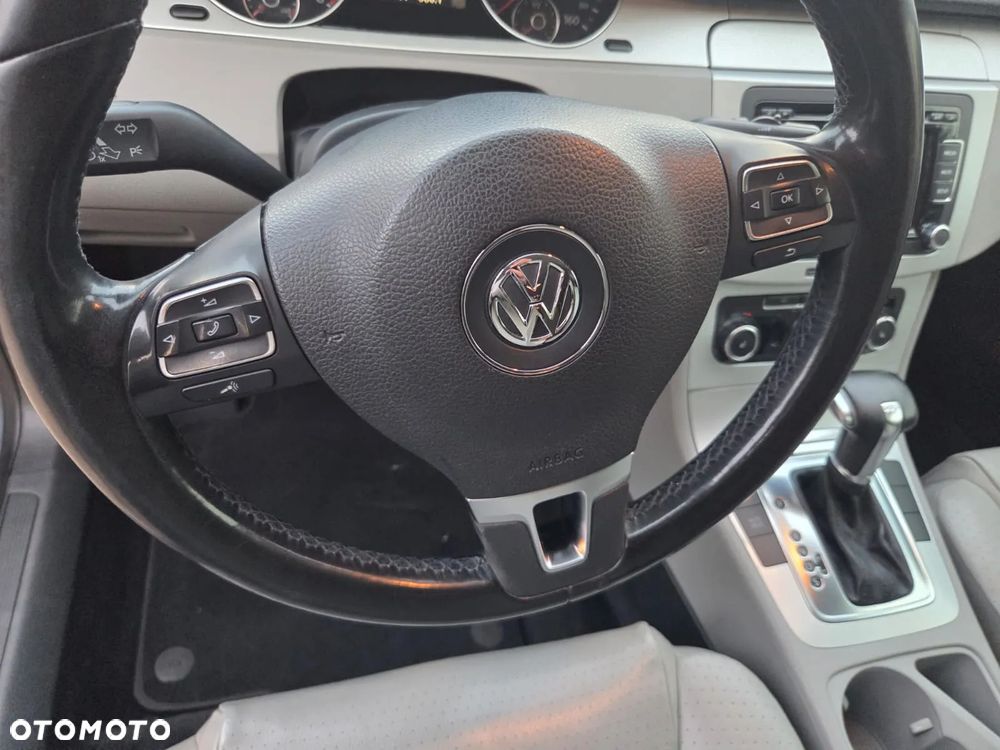 Volkswagen Passat 2.0 TSI Highline DSG - 15