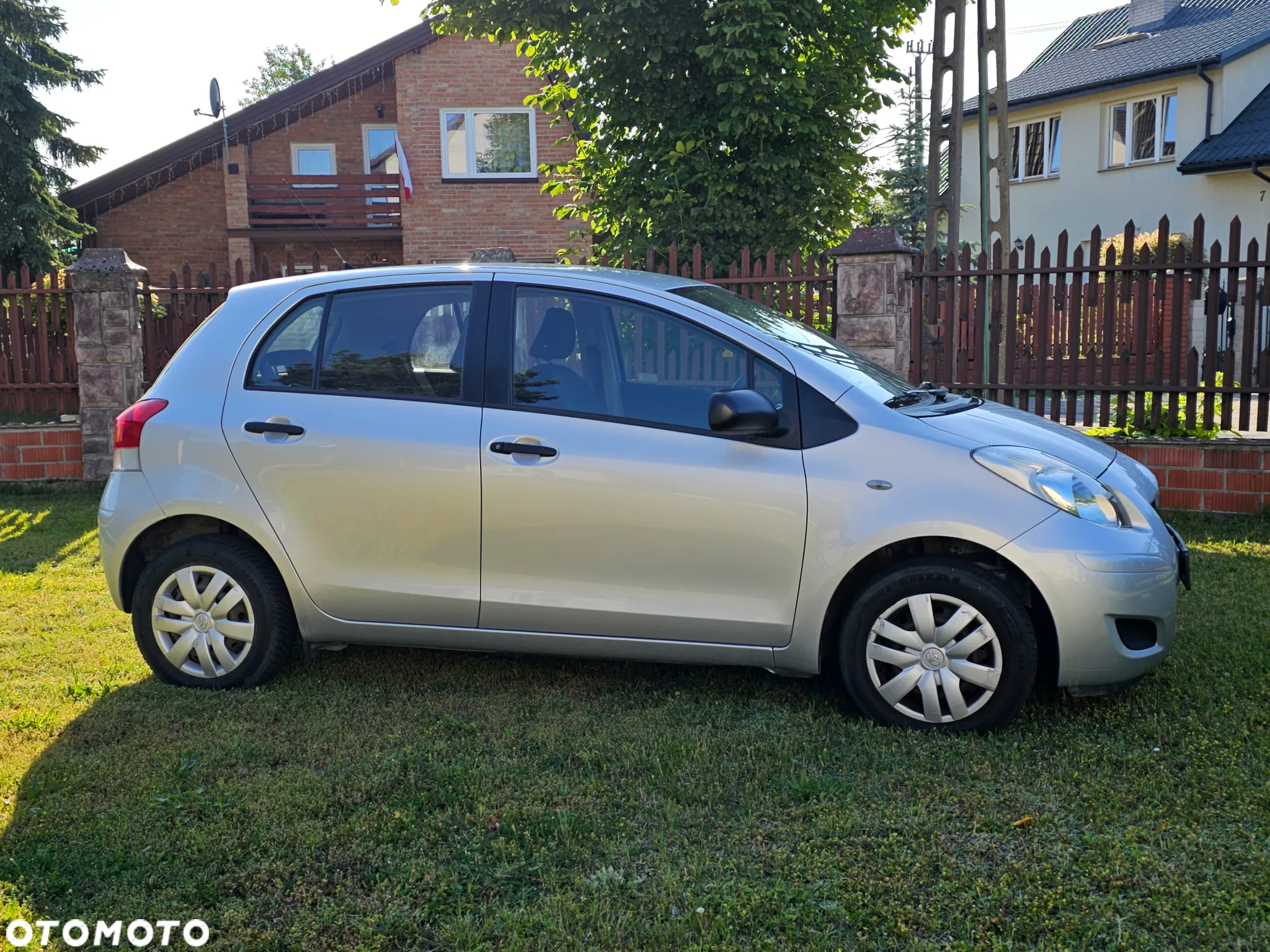 Toyota Yaris 1.0 Terra A/C - 3