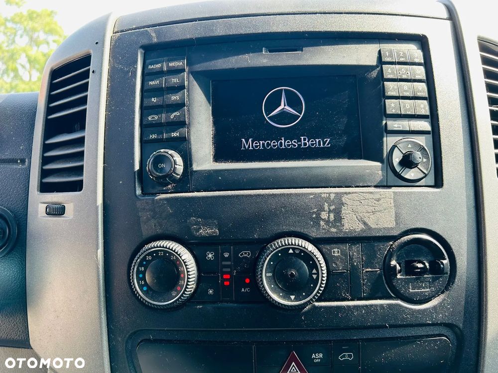 Mercedes-Benz Sprinter - 17