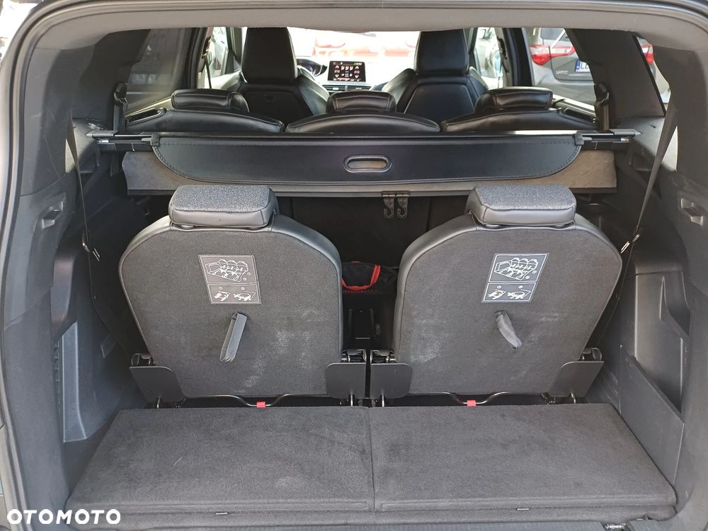 Peugeot 5008 - 19