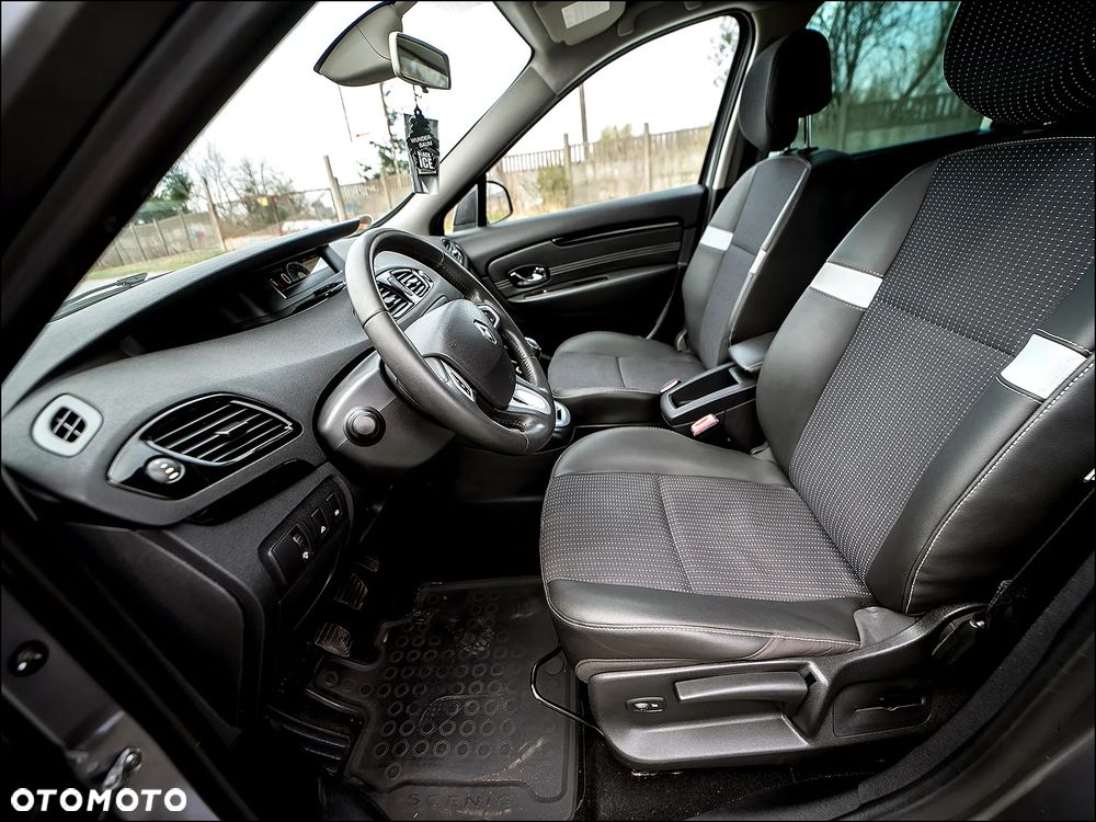 Renault Scenic - 18
