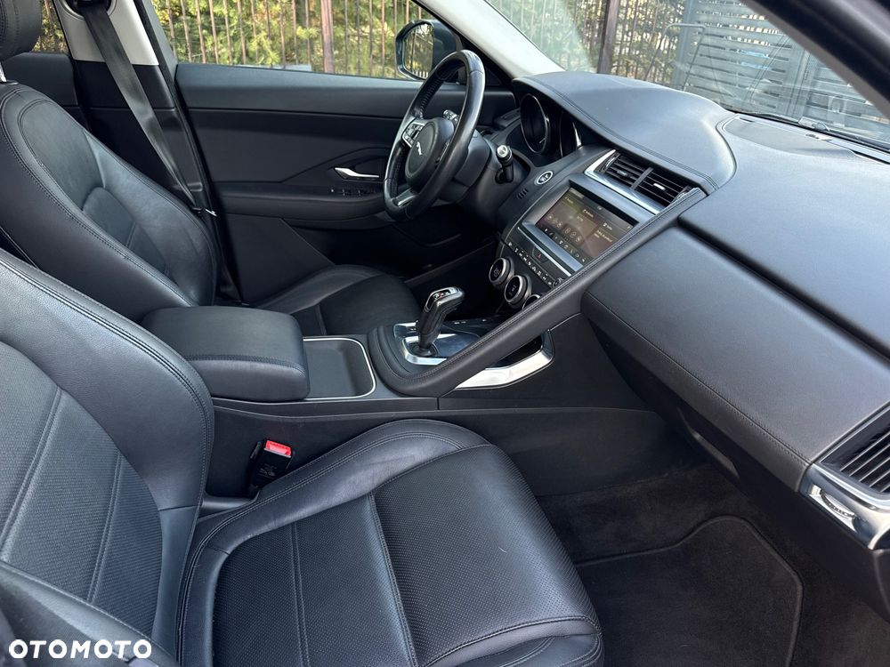Jaguar E-Pace 2.0 i4D AWD R-Dynamic S - 26