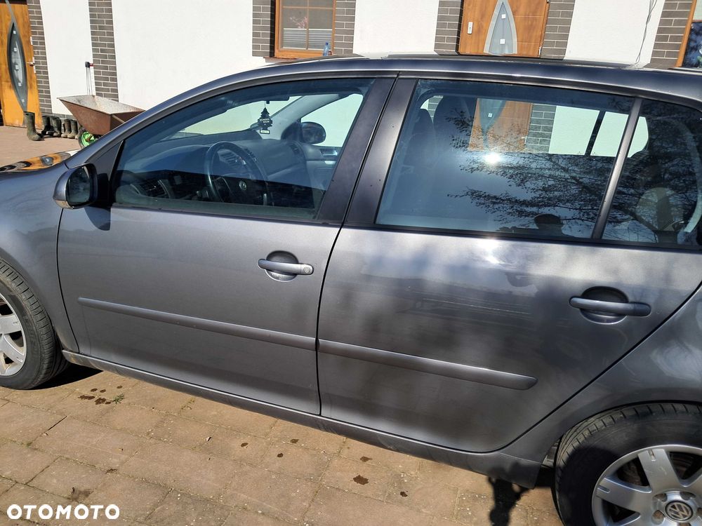 Volkswagen Golf - 3