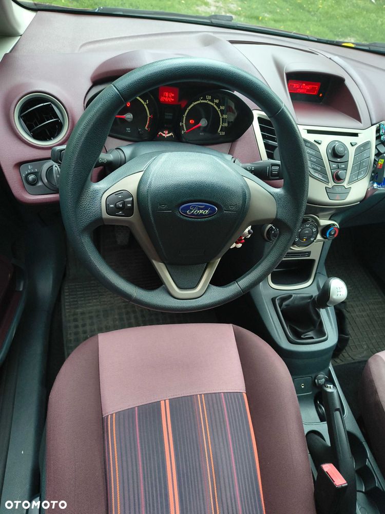 Ford Fiesta - 6