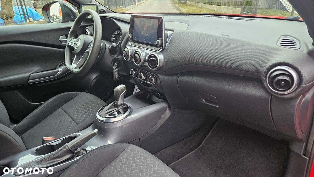 Nissan Juke 1.0 DIG-T N-Connecta DCT - 26