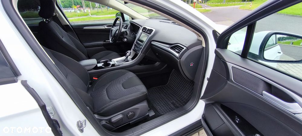 Ford Mondeo 2.0 TDCi Edition PowerShift - 24