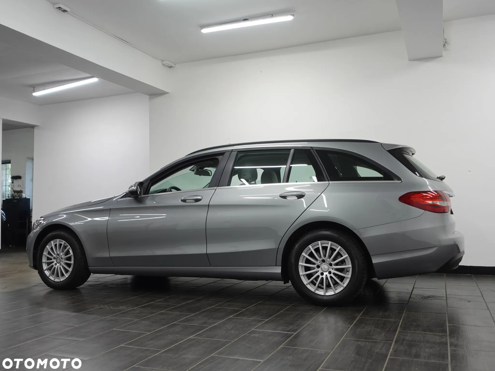 Mercedes-Benz Klasa C 180 (BlueTEC) d T - 6
